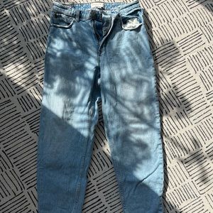 Abercrombie & Fitch 80s Mom High Rise Jeans